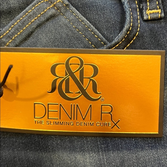 Rock & Republic Dark Blue Women's Jeans - Picture 3 of 4